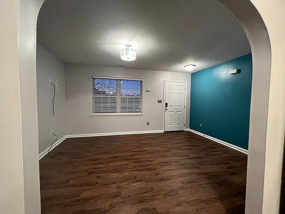 3rd image of 2101 Great Bend Dr