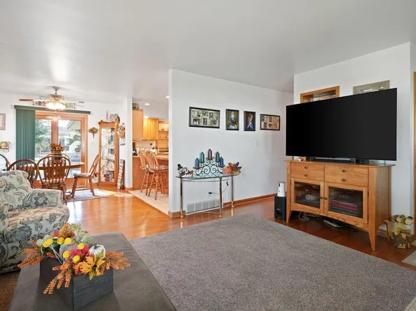 313 West 2nd AVENUE, Elkhorn, WI 53121