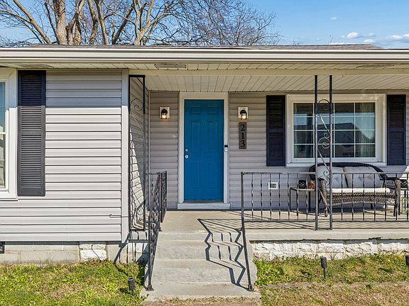 2nd image of 213 21st Ave W