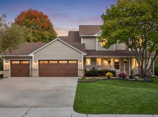 8860 Everest Ln N, Maple Grove, MN 55311