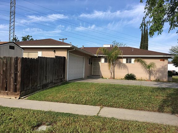 2nd image of 1319 N Willow Ave