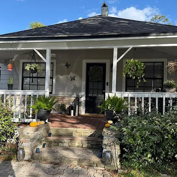 713 Illinois Ave — Photo 1