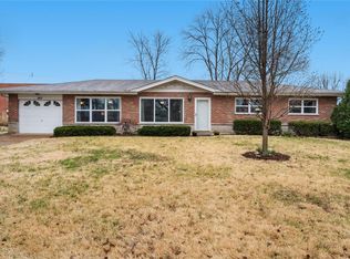 8812 Fox Park Dr, Saint Louis, MO