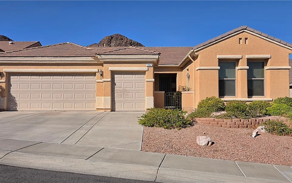 2057 King Mesa Dr