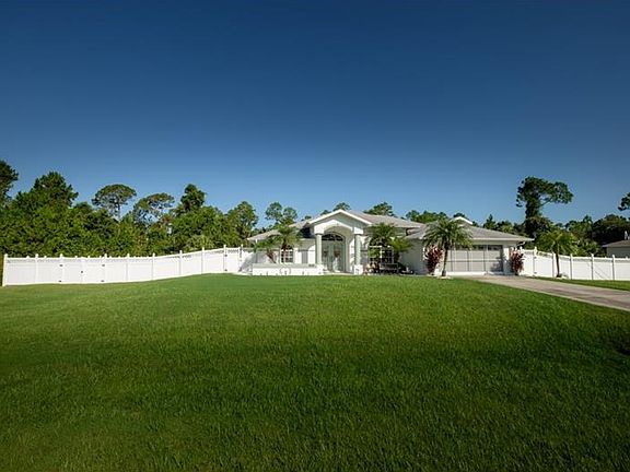 3rd image of 2525 Atwater Dr
