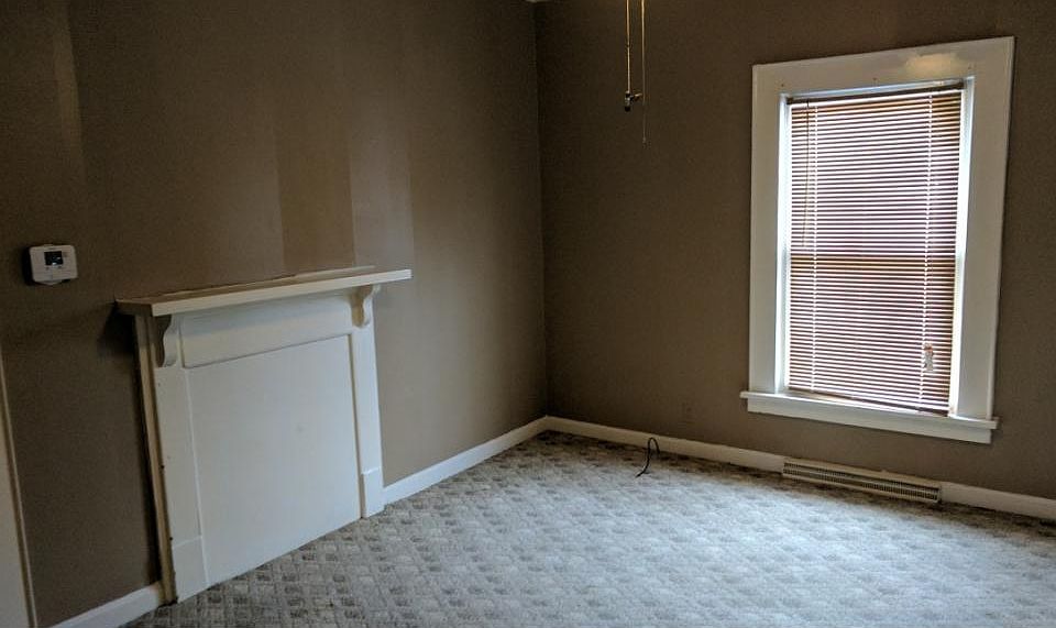 1st image of 1041 Queen Ann St