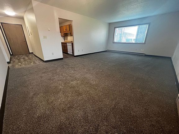 2nd image of 1408 Oak Manor Ave S #103