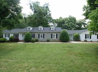 214 Redcliffe Rd, Greenville, SC 29615