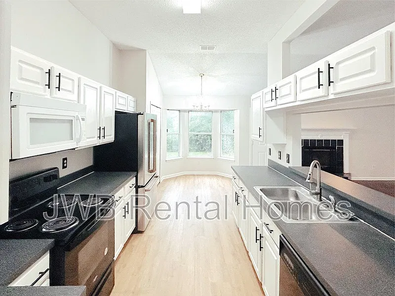 Orange Park — Photo 2