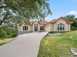18652 Shadow Canyon Dr, Helotes, TX 78023