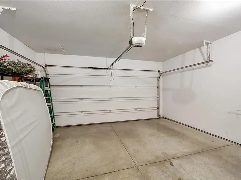 1831 Marina Dr — Photo 3