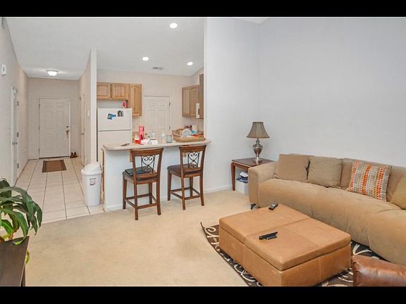 3rd image of 1604 Cliff View Dr