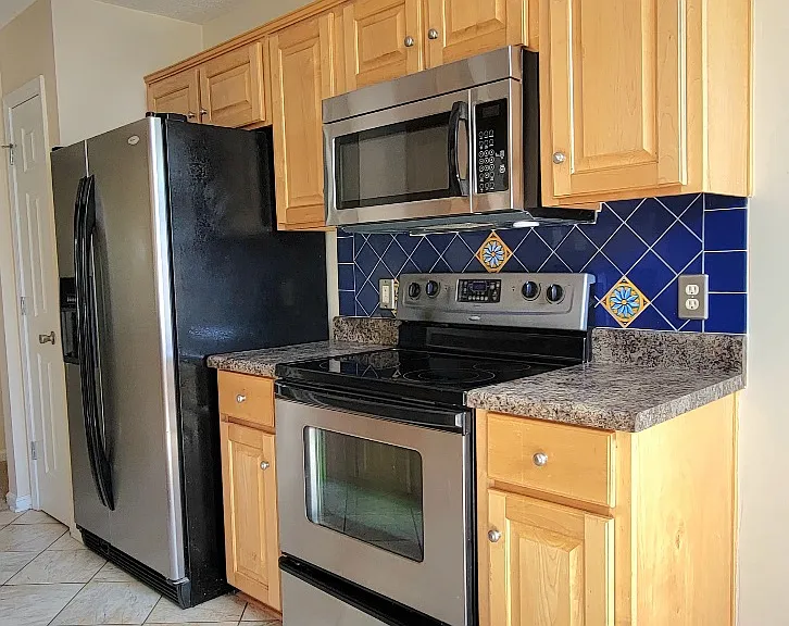 435 Creekside Cir — Photo 4