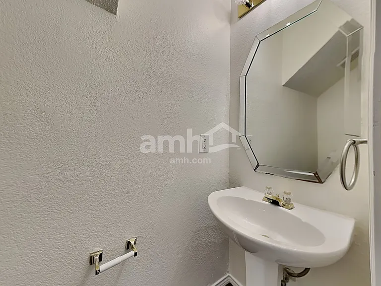 5820 Vista Glen Ln — Photo 8