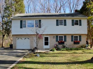 5 Heather Hills Drive, OAK RIDGE, NJ 07438