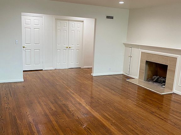 2nd image of 795 Calderwood Ln