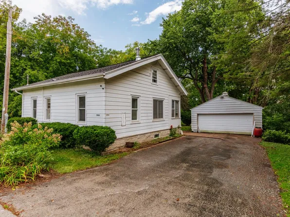 5866 North River Forest DRIVE, Glendale, WI 53209