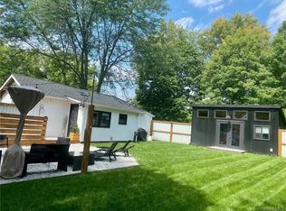 1 Blooms Corners Rd, Warwick, NY 10990