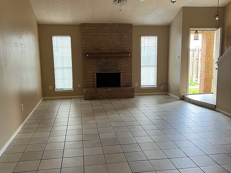 11213 Willowood Creek Dr #B — Photo 4