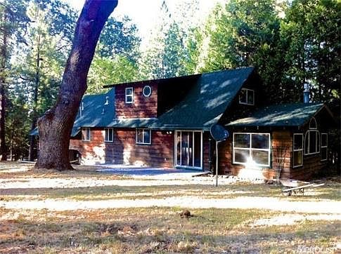 3rd image of 4001 Hickory Ln