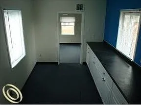 25280 Seeley Rd photo 1