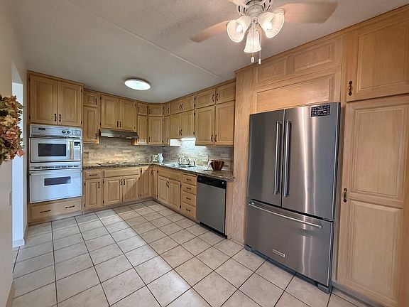 4th image of 2601 Kenzie Ter APT 528