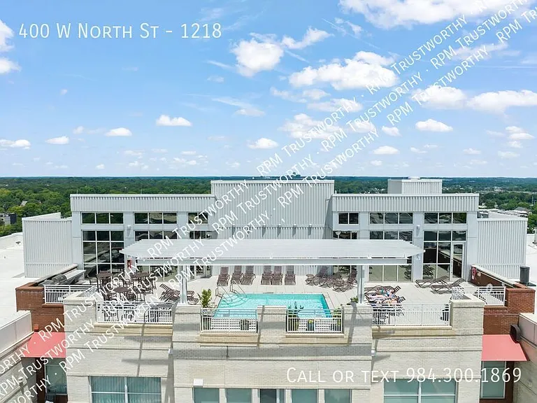 400 W North St #1218 — Photo 8
