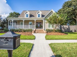 1611 Harvest Dr, Houma, LA 70360