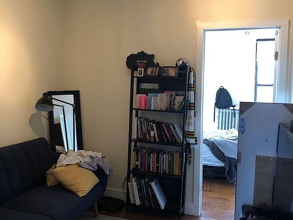 3rd image of 157 Jefferson Ave APT 3R