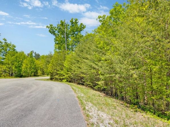 1228 Wind Rush Way, Monterey, TN 38574