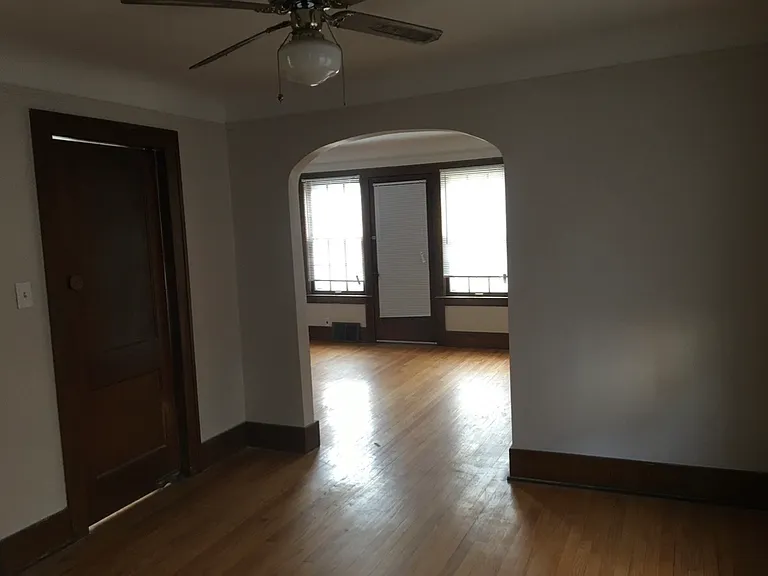 340 W Webster St #1 — Photo 2