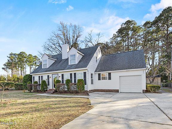 3rd image of 101 Barton Oaks Drive