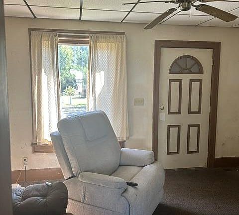 3rd image of 621 N Pelham STREET