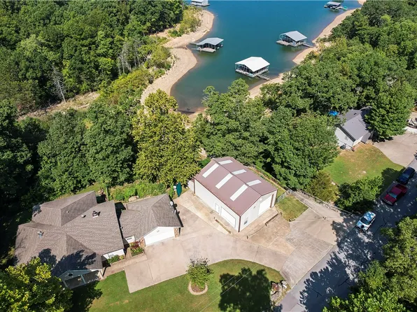 19166 Pinecrest Trl, Rogers, AR 72756