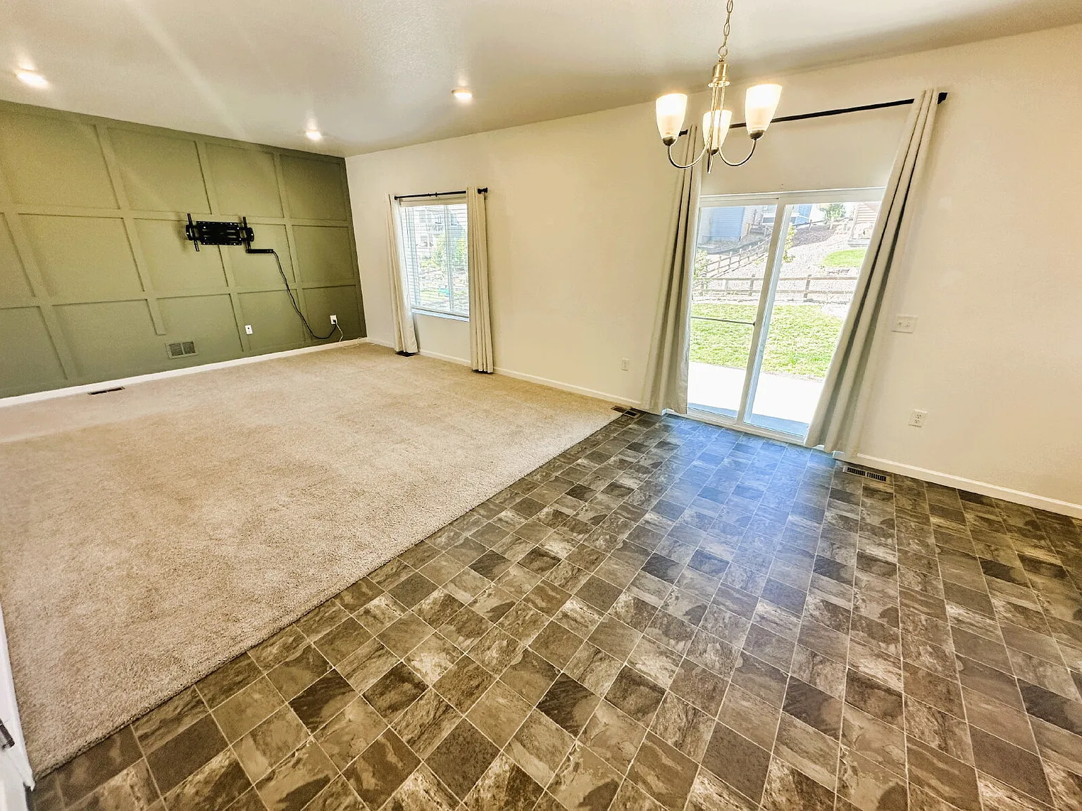 3 bed, 2.5 bath, 1901 sqft, $2,800 — Photo 4