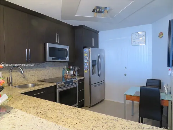 1301 NE Miami Gardens Dr APT 814W, Miami, FL 33179