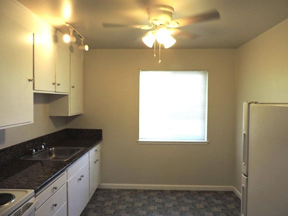 4th image of 2321 Q St APT 12
