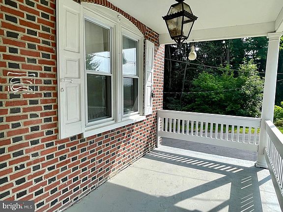 2nd image of 692 Lenni Rd