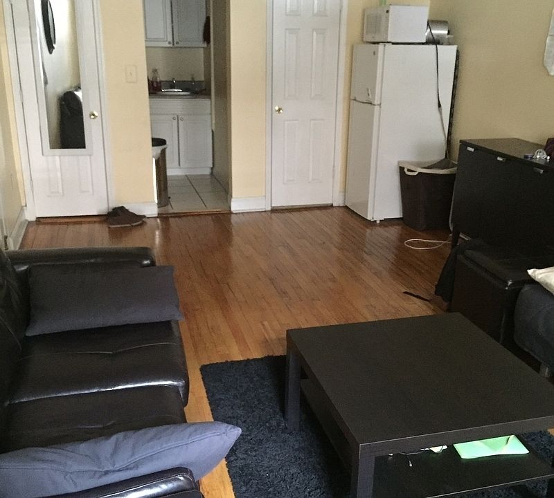 2nd image of 124 W 86th St APT 1