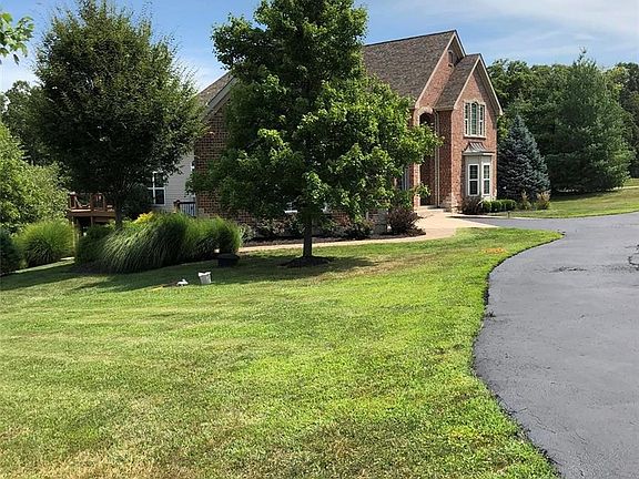 4th image of 251 Deer View Dr