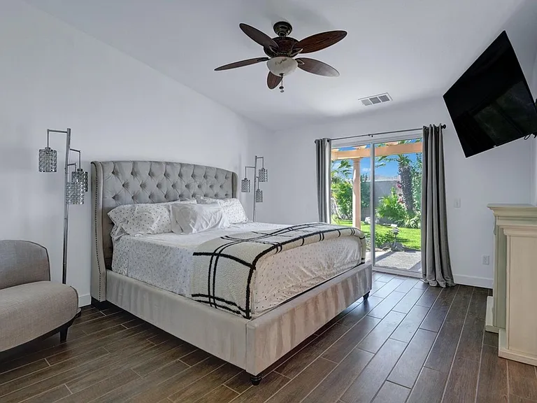 81258 Avenida Esmeralda — Photo 7