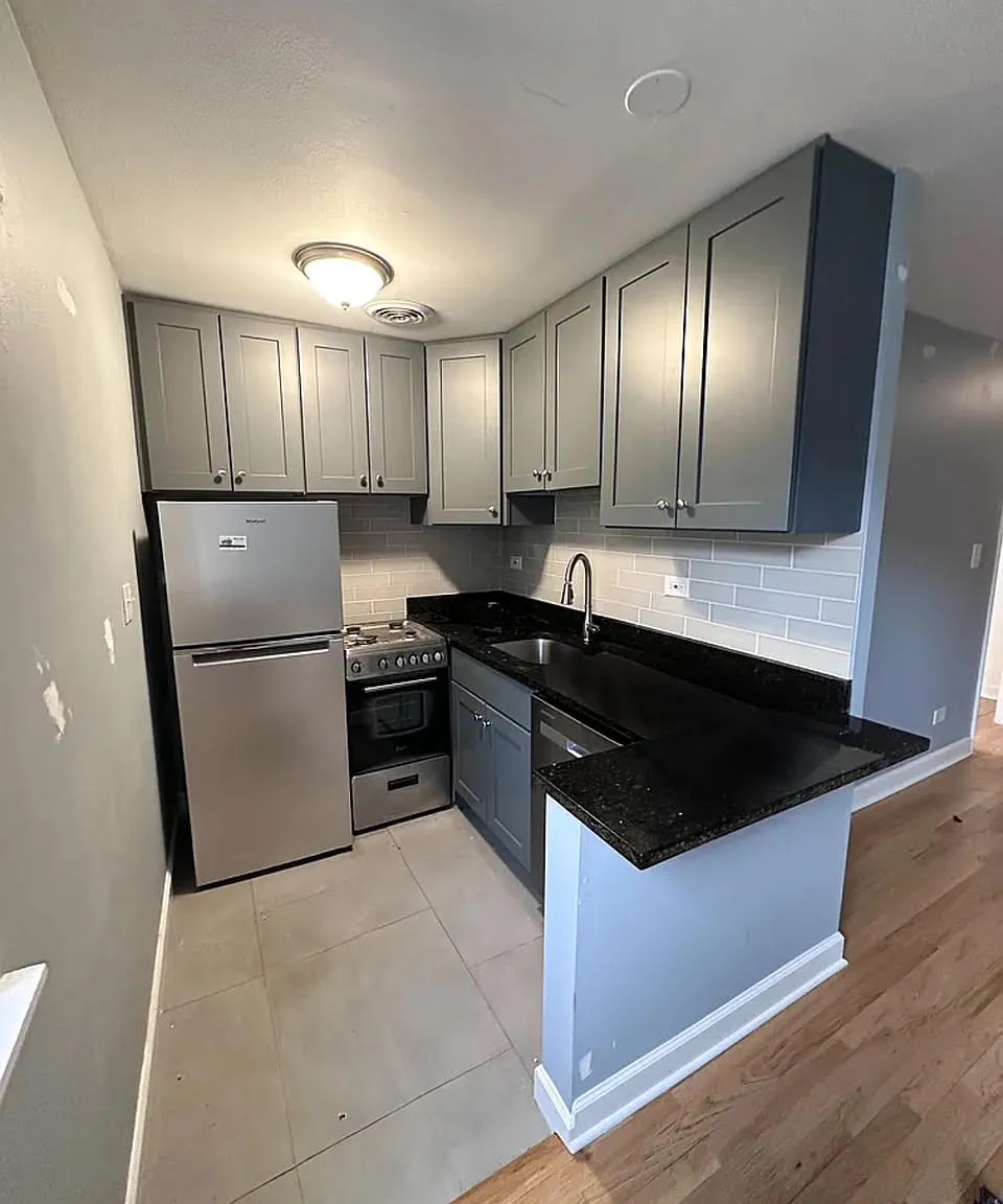 Studio, 400 sqft, $1,500 — Photo 1
