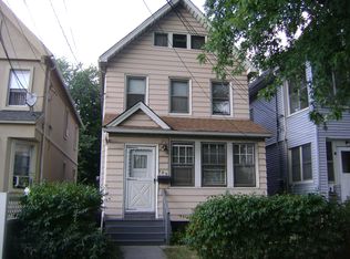 189 Charles Ave, Staten Island, NY 10302