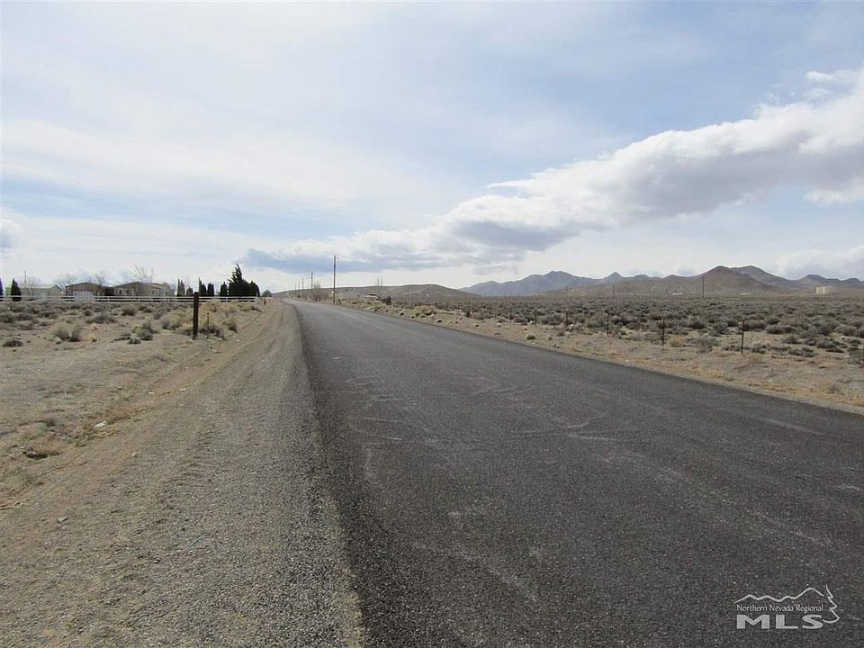 2nd image of 306 Sunset Hills Dr