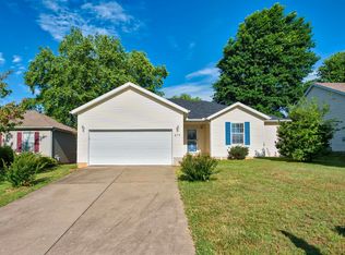 879 S Timber Ridge Dr, Nixa, MO 65714