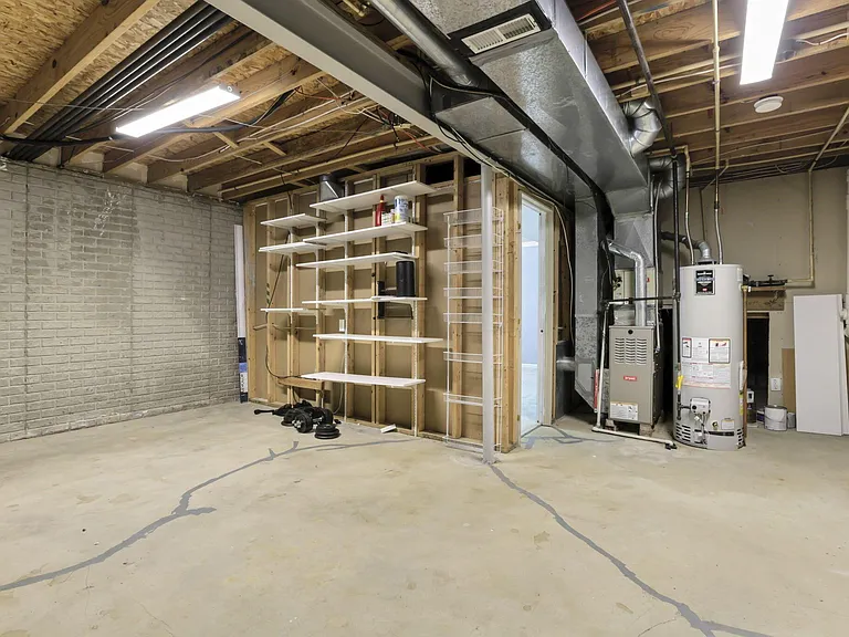 2573 Rustling Oak Blvd — Photo 32