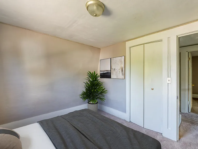 609 Bluff St — Photo 14