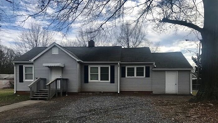 1st image of 1403 W 10th Ave