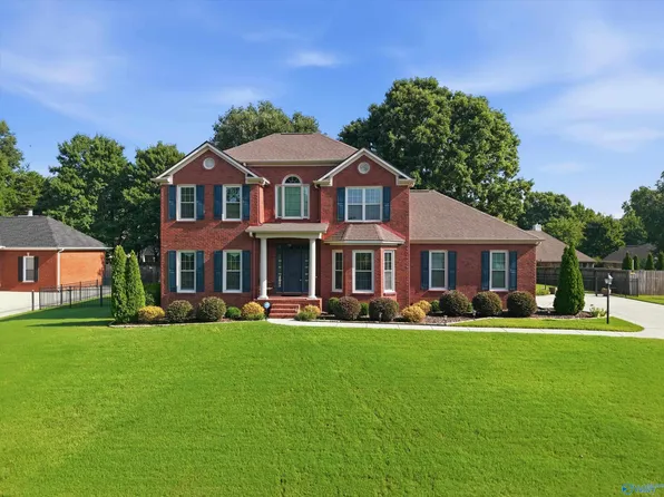 109 Wood Creek Dr, Madison, AL 35758