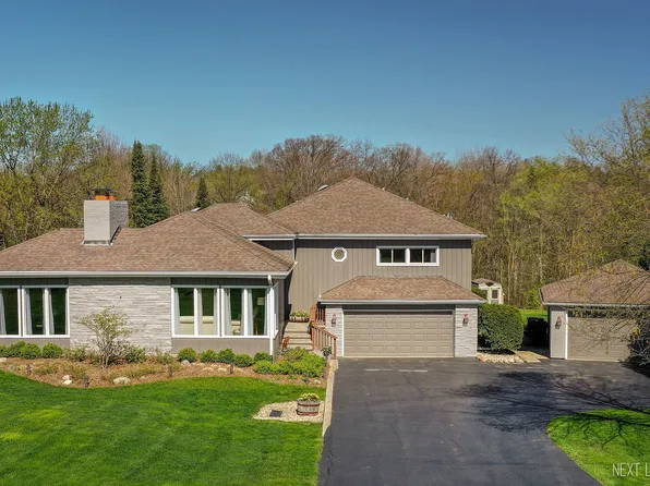 36W060 River Grange Rd, St Charles, IL 60175